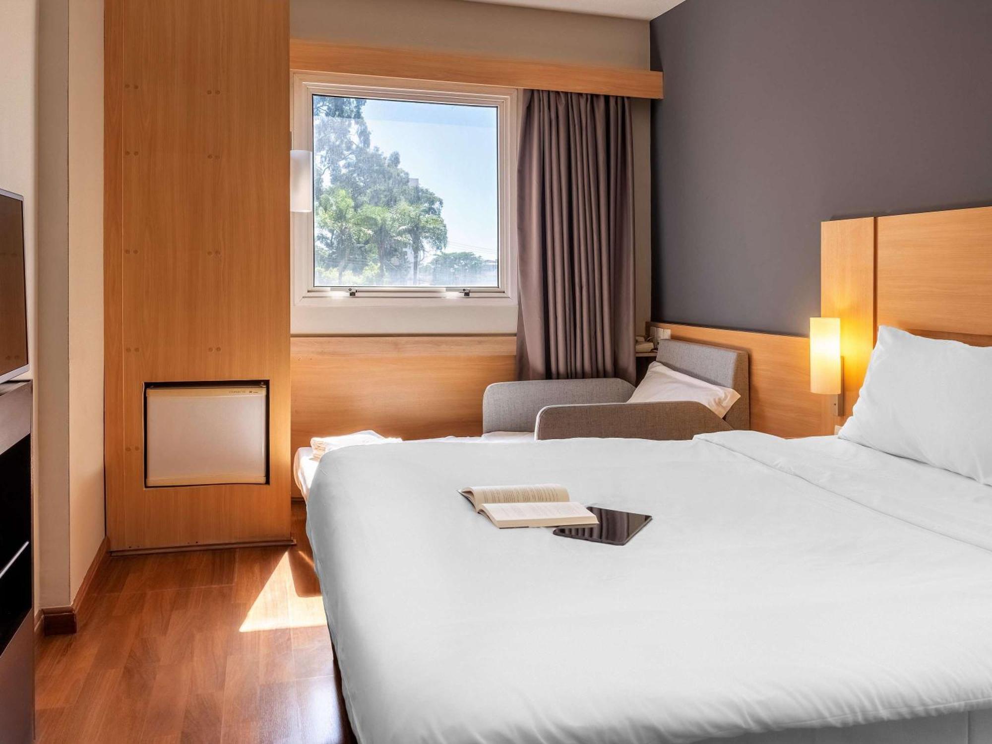 Ibis Paulinia Hotel Bagian luar foto